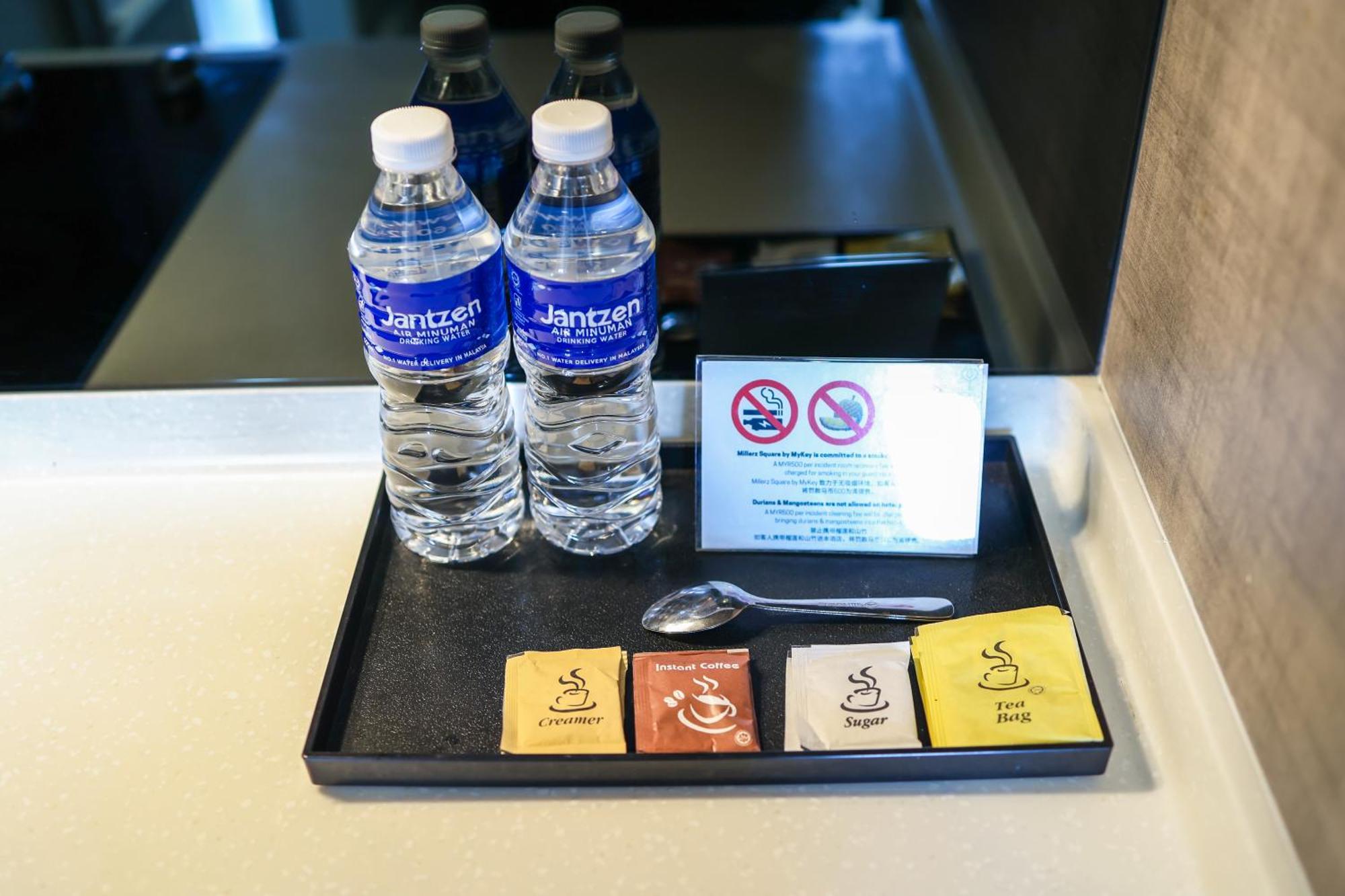 Millerz Square By Mykey Apartment Kuala Lumpur Exterior foto Bottled water and tea bags in a hotel room