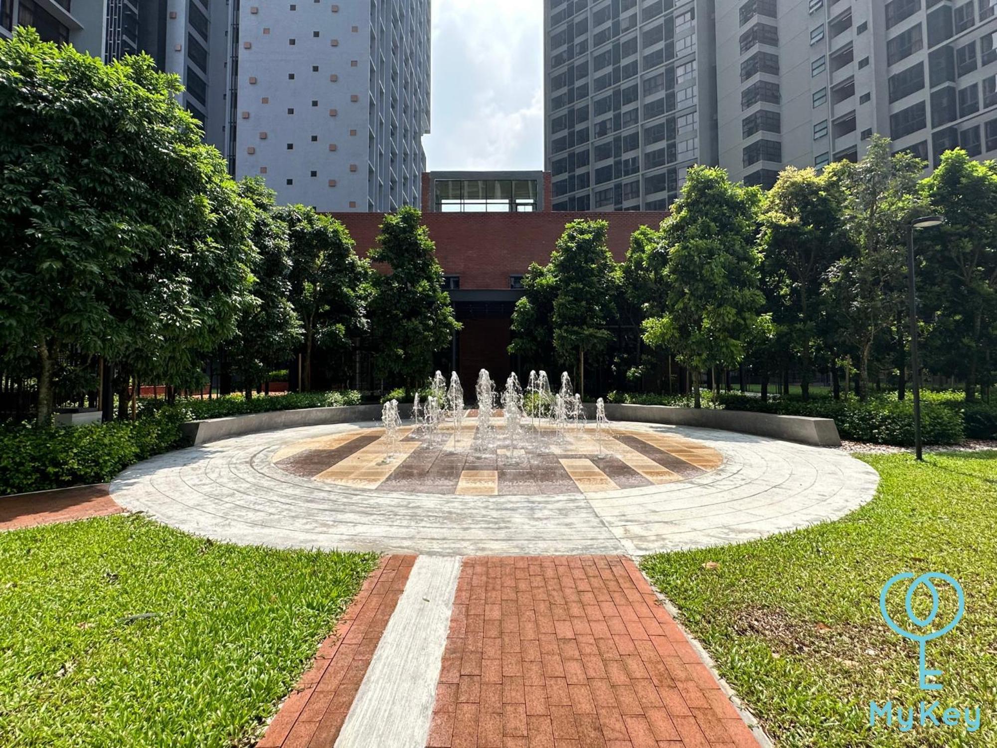 Millerz Square By Mykey Apartment Kuala Lumpur Exterior foto Fountain at the entrance of the station